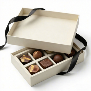 Boîte à chocolat rigide élégante en ivoire avec ruban, plateau de 8 pièces, emballage en carton haut de gamme pour aliments - Product Image 3