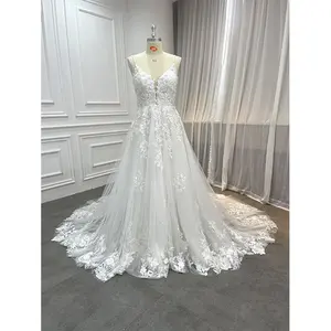 Wholesale Plus Size A Line Wedding Dresses Gorgeous Crystal Lace White Gown Wedding Dress Bridal for Bride in 2022