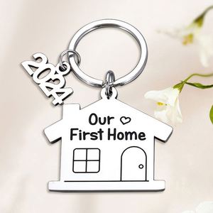 2024 Recuerdo de la Nuestra Primera Mudanza, Llavero Colgante de Acero Inoxidable con Forma de Casa, Regalo de Inauguración de Casa para Parejas - Product Image 2