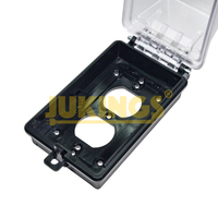 Boîtier de protection extérieur IP54 en PVC pour prise GFCI 1-gang, résistant aux intempéries, avec trois types de prises différentes