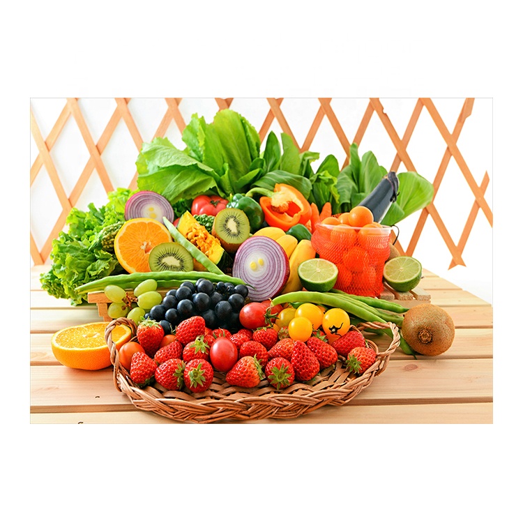 You eat more fruit and vegetables. Фотосессия с овощами и фруктами. You eat more fruit and vegetables. Девушка ест овощи. Продукты овощи фрукты.