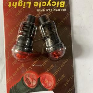 Luz Led roja para manillar de bicicleta, resistente al agua, alimentada por batería de plástico, accesorio de iluminación para equipos de ciclismo y bicicleta de carretera - Product Image 5
