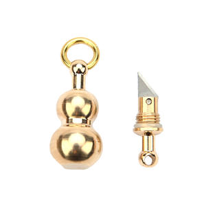 Couteau de chasse miniature créatif classique en forme de gourde en laiton, porte-clés aiguisé, cadeau pendentif, emballé en boîte - Product Image 5