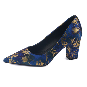 Nouvelles Chaussures de Qualité pour Femmes, <span class=keywords><strong>Fournisseur</strong></span> Direct, à Bout Pointu, Talon Épais, Imprimées, Grandes Tailles, Design Tendance - Product Image 2