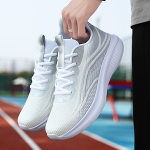 Chaussures de sport respirantes en mesh pour femmes, tendance printemps-automne, confortables et stylées - Product Image 3
