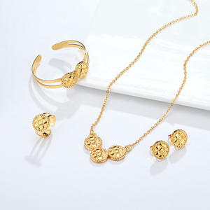 Fábrica al por mayor 3 PCS Niños Set Lindo Collar Brazalete Pendientes Anillo Bebé Niños Chapado en oro Conjunto de joyas - Product Image 1