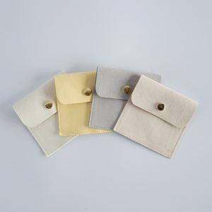 Sac carré en microfibre velours avec logo personnalisé, fermeture à pression, pour emballage de bijoux, anti-poussière, sac de rangement - Product Image 3