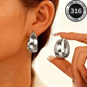 Pendientes de mujer tipo arco C europeos y americanos, de acero inoxidable 316, estilo INS transfronterizo, lisos y sencillos, de fábrica. - Product Image 2