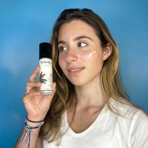 Crème de jour hydratante et lissante à succès - Musalis prévient les premiers signes de vieillissement 50 ml pour tous les types de peau - Product Image 2