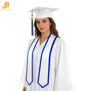 Robe de graduation et toque blanches mates pour lycée et université avec stola et bordure bleu roi à vendre - Product Image 2