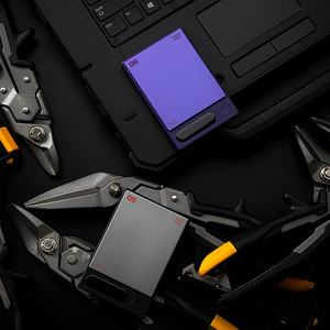 Stick-on không dây 5000mAh ngân hàng điện với chất kết dính trở lại an toàn đính kèm vào điện thoại và trường hợp điện thoại kích thước túi máy bay an toàn - Product Image 5