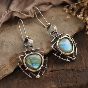 Orecchini a Forma di Lucchetto Triangolare per Donne, Stile Geometrico Vintage, Accessori per Orecchie da Indossare Quotidianamente - Product Image 3
