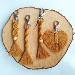   พวงกุญแจมาคราเม่แฮนด์เมดแฮปปี้เนส - Product Image 1