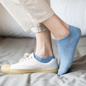 Chaussettes bateau invisibles en coton pour hommes, couleur unie, respirantes, absorbant la transpiration, anti-chute, décontractées, vente en gros pour l'été - Product Image 6