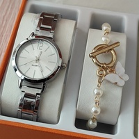 25 Model Jam Tangan Quartz Tali Alloy Set 2 Pcs 4 Pcs 5 Pcs Jam Tangan Wanita Fashion untuk Wanita Model Y27 Produk Baru 2026