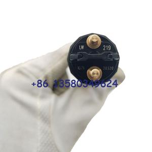 Pièces d'excavatrice 0445120100 Injecteur de carburant à rampe commune 0445120219 0445120100 pour MAN TGA TGX TGS pour <span class=keywords><strong>Bosh</strong></span> - Product Image 6