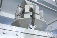 Machine automatique de remplissage, de bouchage et de scellage de pots en verre à large ouverture pour aliments granulaires (popcorn, noix, riz, snacks) destinée aux usines d'emballage