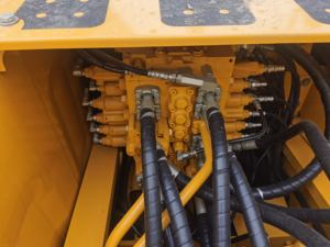 La pelle sur chenilles Komatsu PC220 22Ton a utilisé des excavatrices | Pelleteuse hydraulique excédentaire du Japon | Excellent état pour la construction - Product Image 5