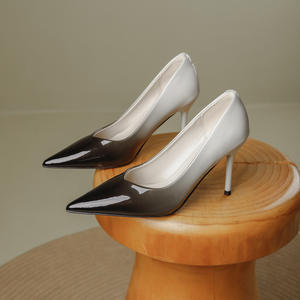 Escarpins à talon haut pour femme avec bride en T, style vintage, pour mariage et soirée, avec talon épais et détail de bride à la cheville - Product Image 3