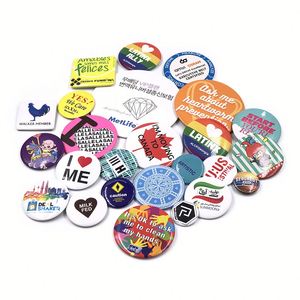 Badge rond personnalisable en métal avec épingle de sûreté et motif artistique - Product Image 4