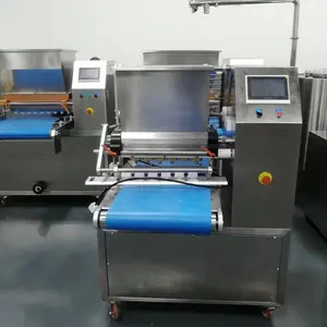 خط إنتاج القطع آلات إيطالية أوتوماتيكية صغيرة/آلة شطيرة البسكويت