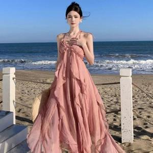 Vestido de playa rosa con cuello halter y volantes, estampado de gasa, de secado rápido, ajuste holgado, tejido, para cubrir el traje de baño - Product Image 1