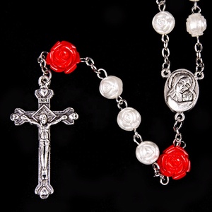 Rosario Cattolico <span class=keywords><strong>con</strong></span> Perle di Plastica Crema da 8 mm e Croce Religiosa <span class=keywords><strong>con</strong></span> Fiore Rosso - Product Image 3