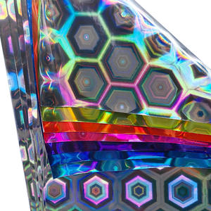 Fabricant de produit Motif de football magique <span class=keywords><strong>Film</strong></span> PVC Matériau vinyle holographique Rouleau de PVC Matériau fin pour décoration de couverture de livre - Product Image 3