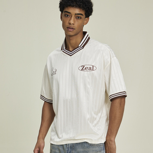 T-shirt personnalisé avec impression sérigraphique, col en <span class=keywords><strong>V</strong></span> doux, manches courtes compressives, t-shirt de sport avec logo, logo personnalisé imprimé - Product Image 1