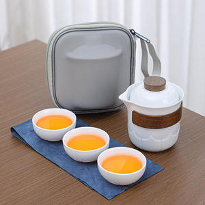 Kit de Té Ligero para Acampar al Aire Libre con Estuche, Funda de Madera Anti-escaldaduras, Tetera y Tazas de Cerámica para Picnic y Viajes - Product Image 2