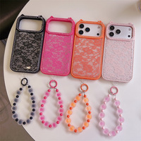 Coque de téléphone antichoc ornée de diamants et de dentelle, avec nœud en strass et chaîne oreilles de chat pour iPhone 17/16 Pro Max/15 Plus/14 Pro