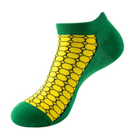 Vente en gros de chaussettes courtes à la cheville pour femmes peintures à rayures folles dessins colorés fantaisie mode drôle de sport