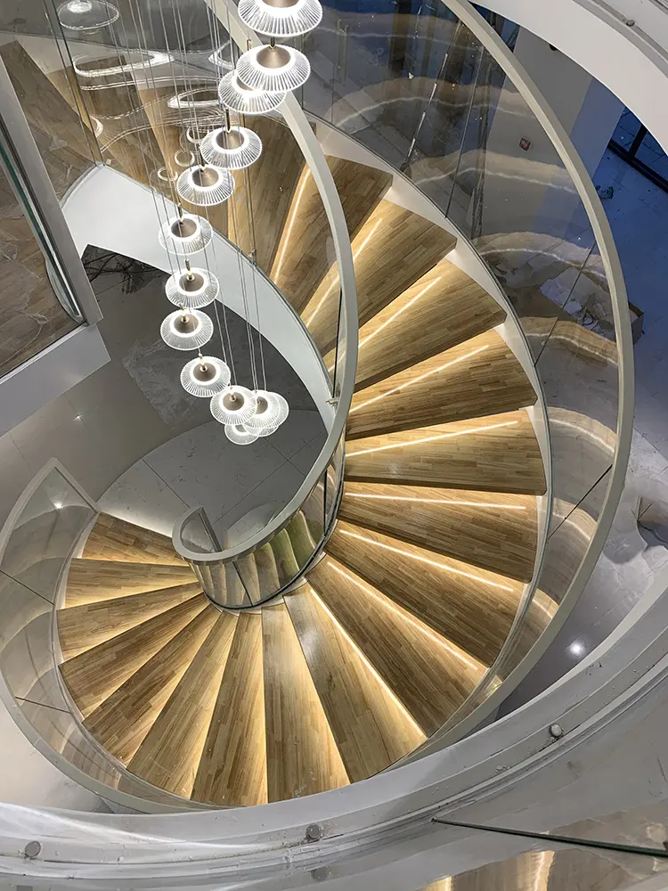 Esthétique Brilliance Elevate Escaliers Exquisite Parts Steps Escaliers et escaliers flottants intérieurs en forme de U Rampes