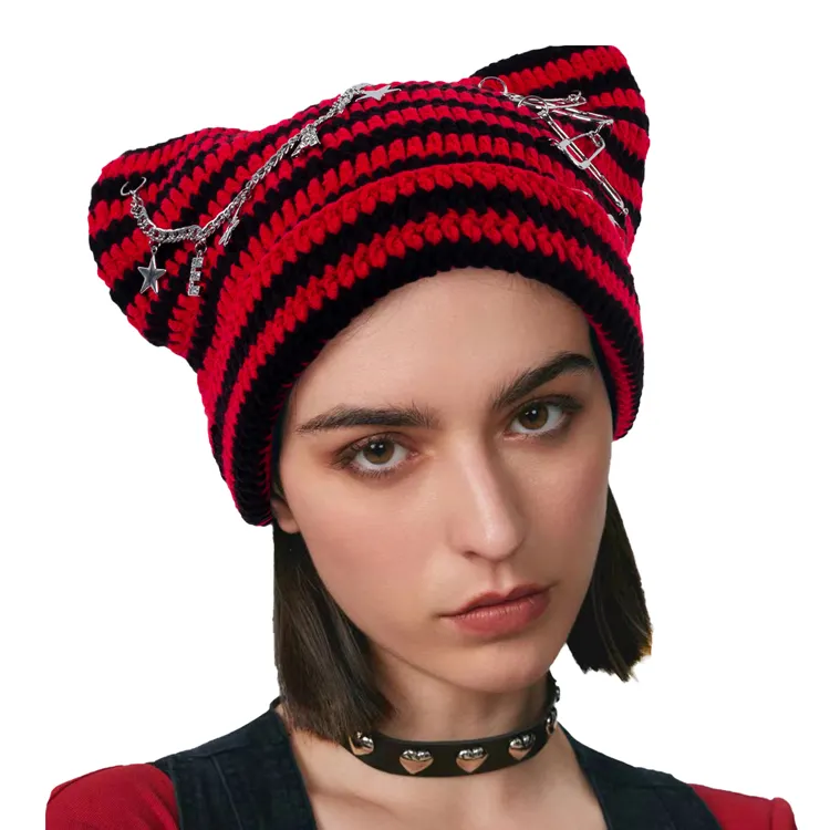 2023 Beanie rajut kabel buatan tangan Beanie telinga kucing seksi DIY Crochet Beanie dengan liontin rantai topi hangat untuk wanita