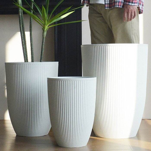 Maceta de Resina Gruesa de Alta Calidad con Textura Vertical Nórdica para Sala de Estar o Dormitorio, Diseño de Árbol de Limón - Product Image 5