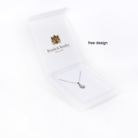 Emballage de cadeau élégant personnalisé, boîte à bijoux, bague et collier avec logo de petite entreprise