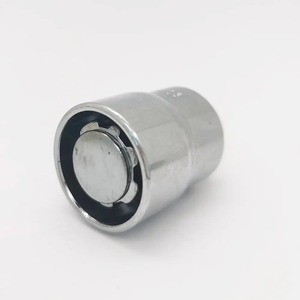 Set kunci mur Hub roda baja karbon, Set 4 + 2 buah kunci mur baru Universal - Product Image 2