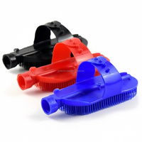 Brosse de toilettage pour chevaux avec raccord de tuyau pour le bain et le toilettage