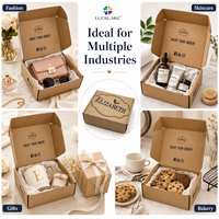Boîte d'expédition personnalisée en carton kraft ondulé marron pour boutiques de mode, cadeaux, articles de lifestyle et e-commerce, avec sac en papier de soie et autocollant