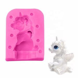 Moule de bougie de licorne 3D cheval volant en Silicone avec moule de corne pour décoration de gâteau Fondant - Product Image 6