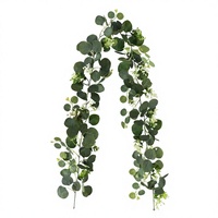Guirlande d'eucalyptus artificiel en plastique à 60 têtes pour arche de mariage, décoration murale pour fêtes à domicile - Vente en gros