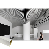 Panneau de plafond en PVC décoratif d'intérieur imperméable, installation facile, carrelage de plafond en WPC pour la maison et le bureau
