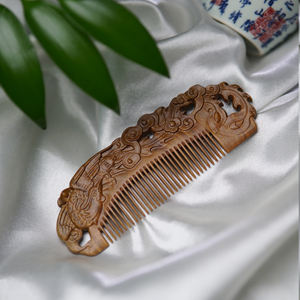 Pettine in Legno di Sandalo Dipinto e Intagliato a Mano in Stile Cinese, Portatile da Viaggio - Product Image 5