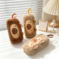 Trousse à crayons en peluche Capybara, pochette à stylos en peluche douce Capybara, trousse à crayons mignonne Capibara pour étudiants, cadeaux
