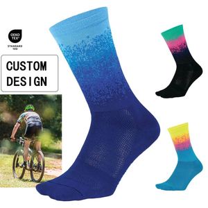 Calcetines Deportivos de Ciclismo con Logotipo Personalizado, Absorbentes de Sudor y de Secado Rápido para Hombre y Mujer - Product Image 1