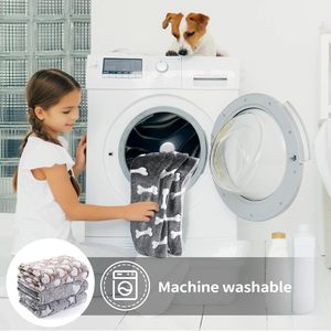 Hot Selling Washable Cozy Puppy <strong>Dog</strong> Blankets Soft Fleece Cat <strong>Dog</strong> Blankets Warm Sleeping Mat <strong>for</strong> <strong>Sofa</strong> Bed Pet Blanket <strong>Throws</strong> - Product Image 6