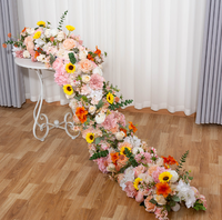 Produits les plus vendus 2024 blanc rangée artificielle en gros fleur tour arc décoration de mariage salle décoration de table ornements