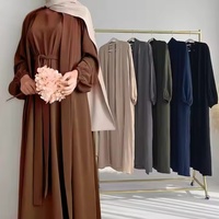 Derniers lot d'abayas 2 pièces traditionnelles pour femmes vente en gros de vêtements islamiques pour le Ramadan Eid Robe abaya en polyester uni pour musulmanes