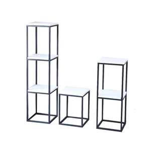 Negozio <span class=keywords><strong>di</strong></span> <span class=keywords><strong>costumi</strong></span> decorazione della finestra puntelli display rack negozio <span class=keywords><strong>di</strong></span> abbigliamento delle donne creative isola <span class=keywords><strong>di</strong></span> acqua da tavolo - Product Image 5