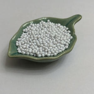 2025 Precio de fábrica Jade Pet Resina Botella Grado PET Botella de agua Iv 0,82 0,84 0,86 - Product Image 3